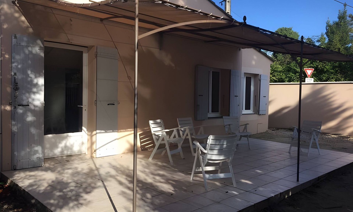 Vedene House | Holiday Home 'Gîte En Provence' with Wi-Fi