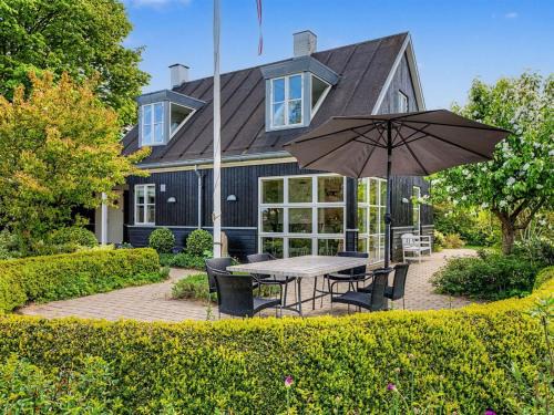 Vejlby Fed House | Holiday Home Gullan - 75m from the sea by Interhome