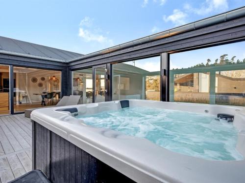 Bønnerup Strand House | Holiday Home Hana - 800m from the sea by Interhome