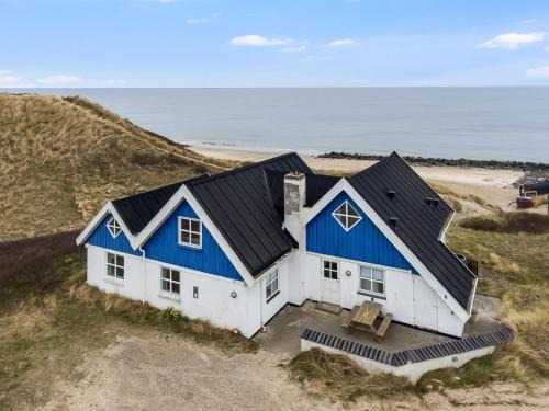 Lonstrup House | Holiday Home Hillegonde - 84m from the sea by Interhome