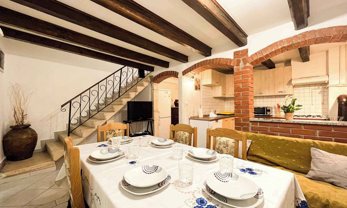 Mali Vareski House | Holiday home in an Istrian village and a quiet location