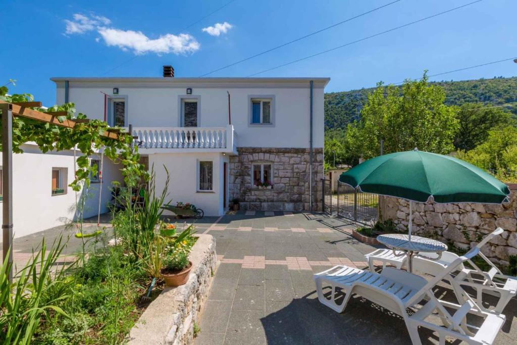 Drivenik House | Holiday home in Drivenik 39097