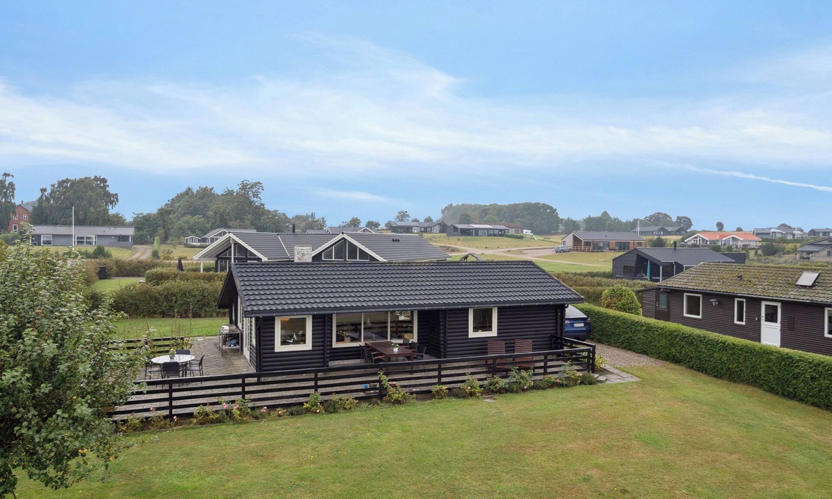 Bøjden House | Holiday home in Horne with sea view
