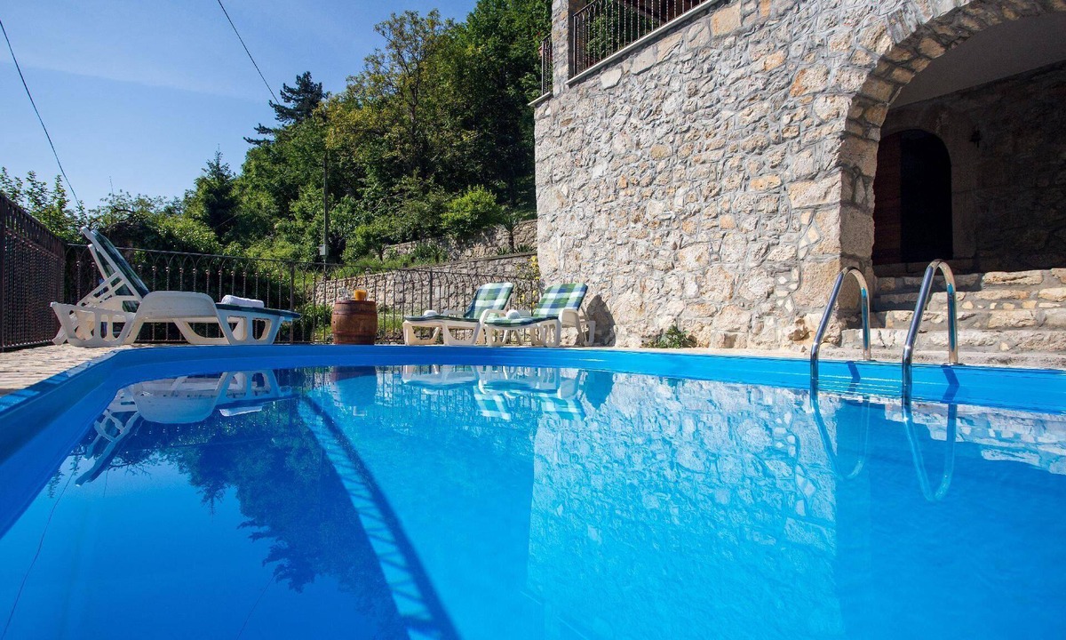 Lovran House | Holiday home in Lovranska Draga with large fireplace