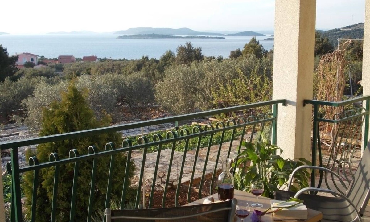 Primosten House | Holiday Home in Primošten with Seaview, Terrace, Air condition, WIFI (54-1)