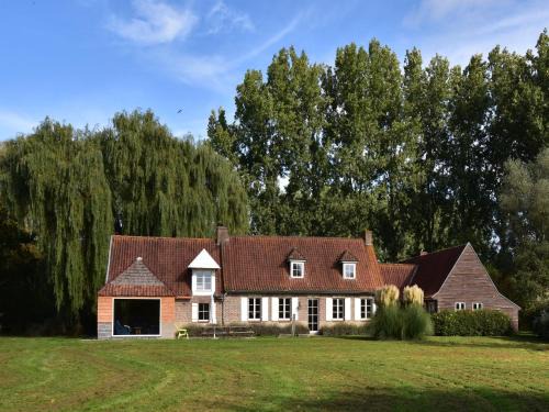 Saint-Omer House | Holiday Home in Saint-Omer near Lake & Forest