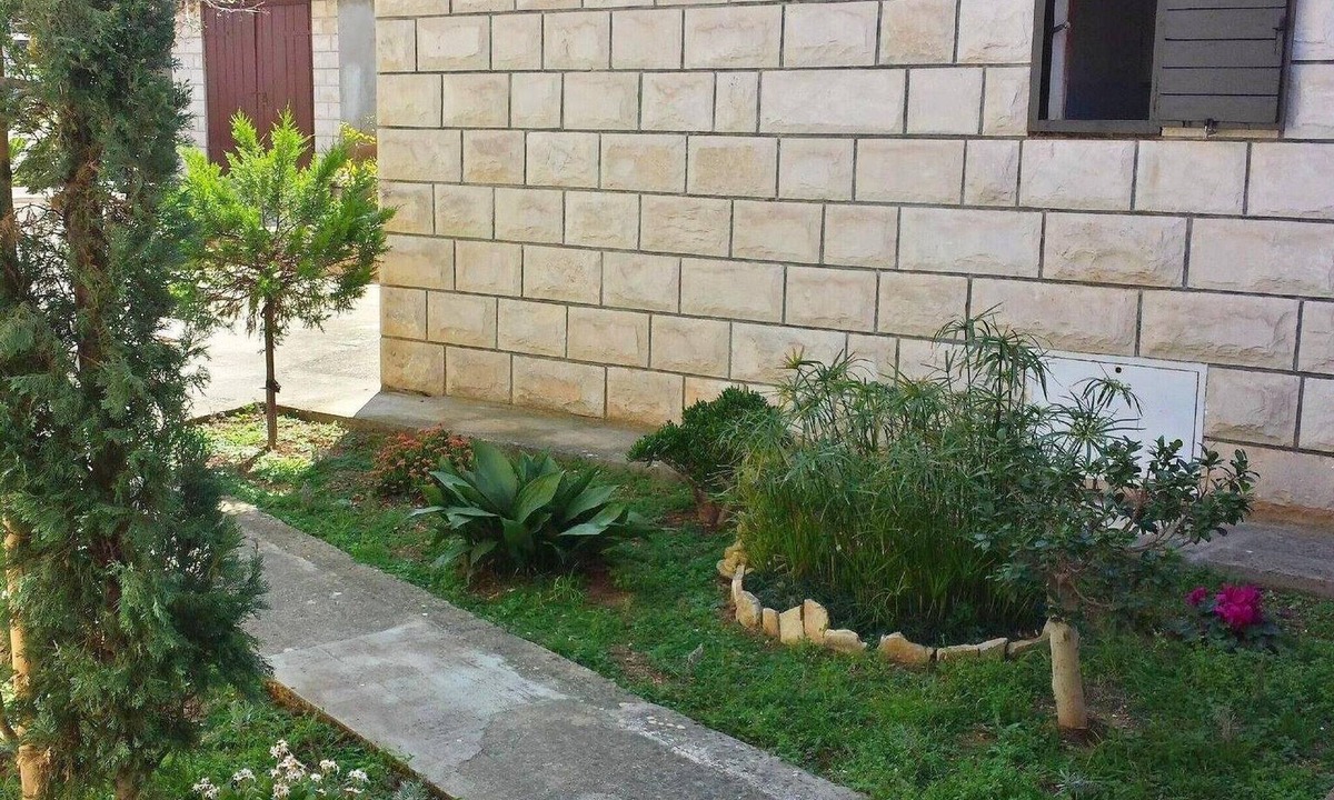 Supetar House | Holiday home Ivica, (15311), Supetar, hr