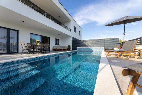 Kastel Stafilic House | Holiday Home Izzy
