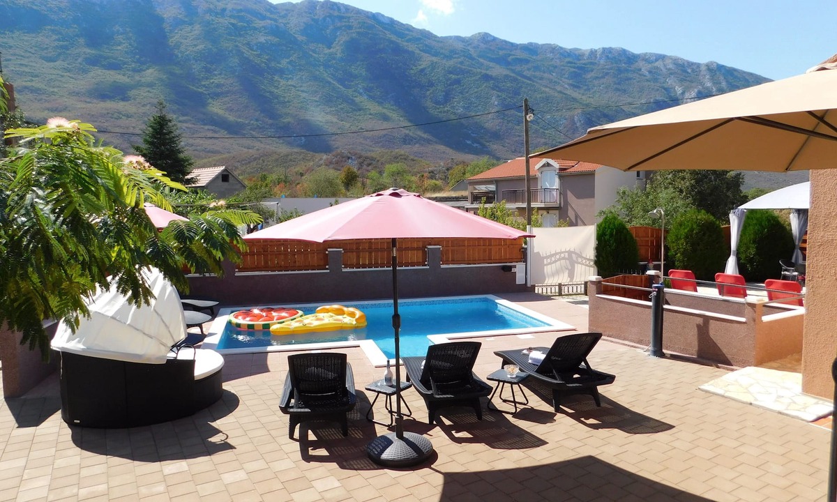 Rastovac House | HOLIDAY HOME JASS NEAR MAKARSKA RIVIERA