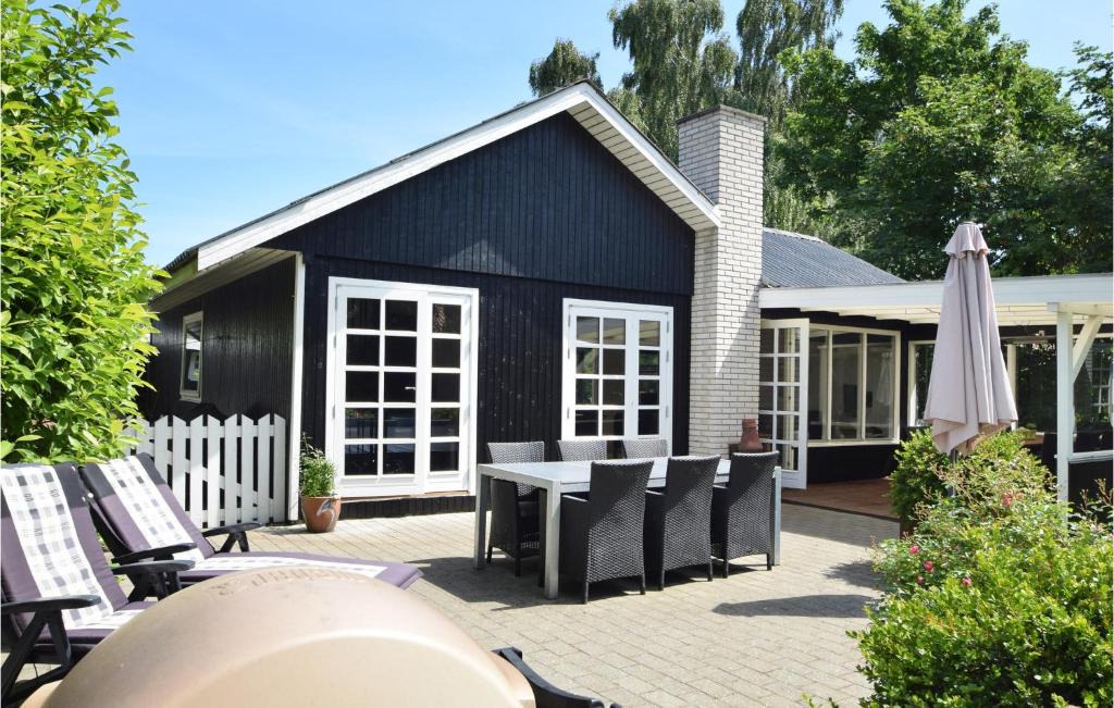 Juelsminde House | Holiday Home Juelsminde With Fireplace 1