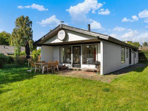 Haarby House | Holiday Home Kalle - 400m from the sea by Interhome