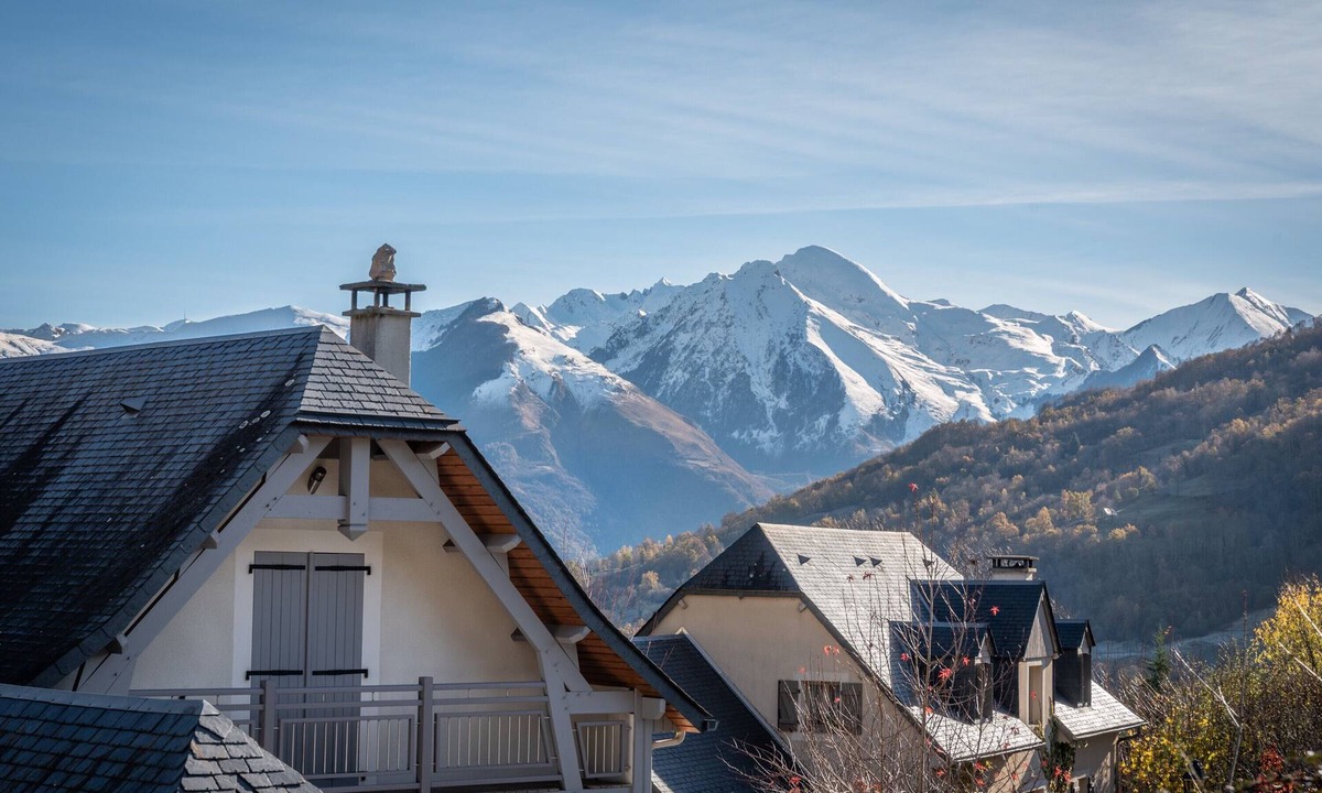 Arras-en-Lavedan House | Holiday Home 'Le Pircourlet' with Mountain View, Private Terrace and Wi-Fi