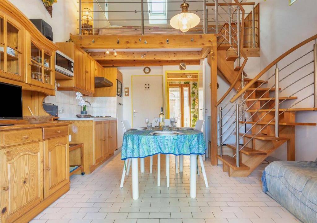Saint-Cyprien Plage House | Holiday Home Le Hameau du Port by Interhome