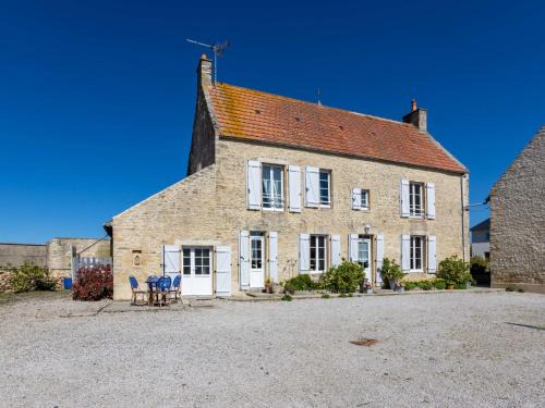 Longues-sur-Mer House | Holiday Home La Batterie by Interhome