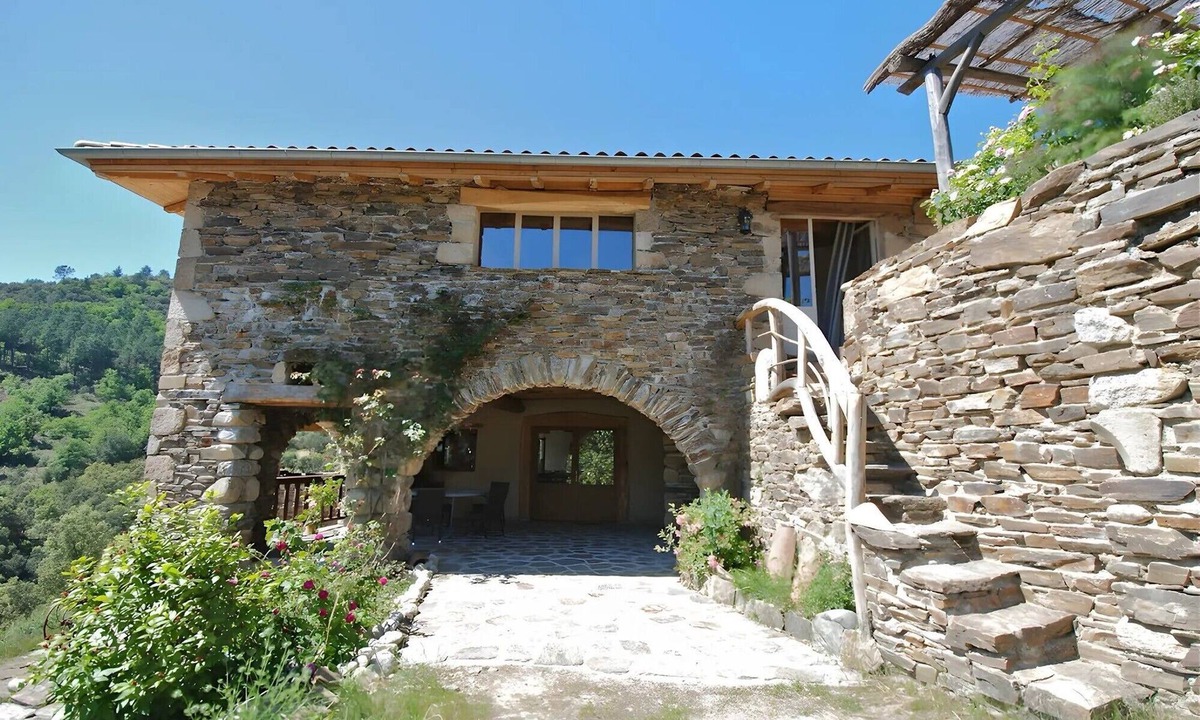 Beaumont House | Holiday Home 'La Guaribote' with Mountain View, Private Terrace and Wi-Fi