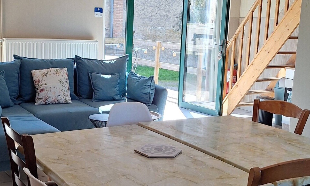 Fye House | Holiday Home 'La Maisonnette Du Meslay' with Private Terrace, Shared Garden & Wi-Fi