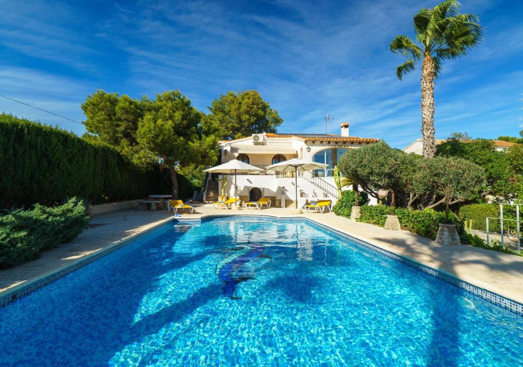 Pinar del Advocat House | Holiday Home Las Boyas by Interhome