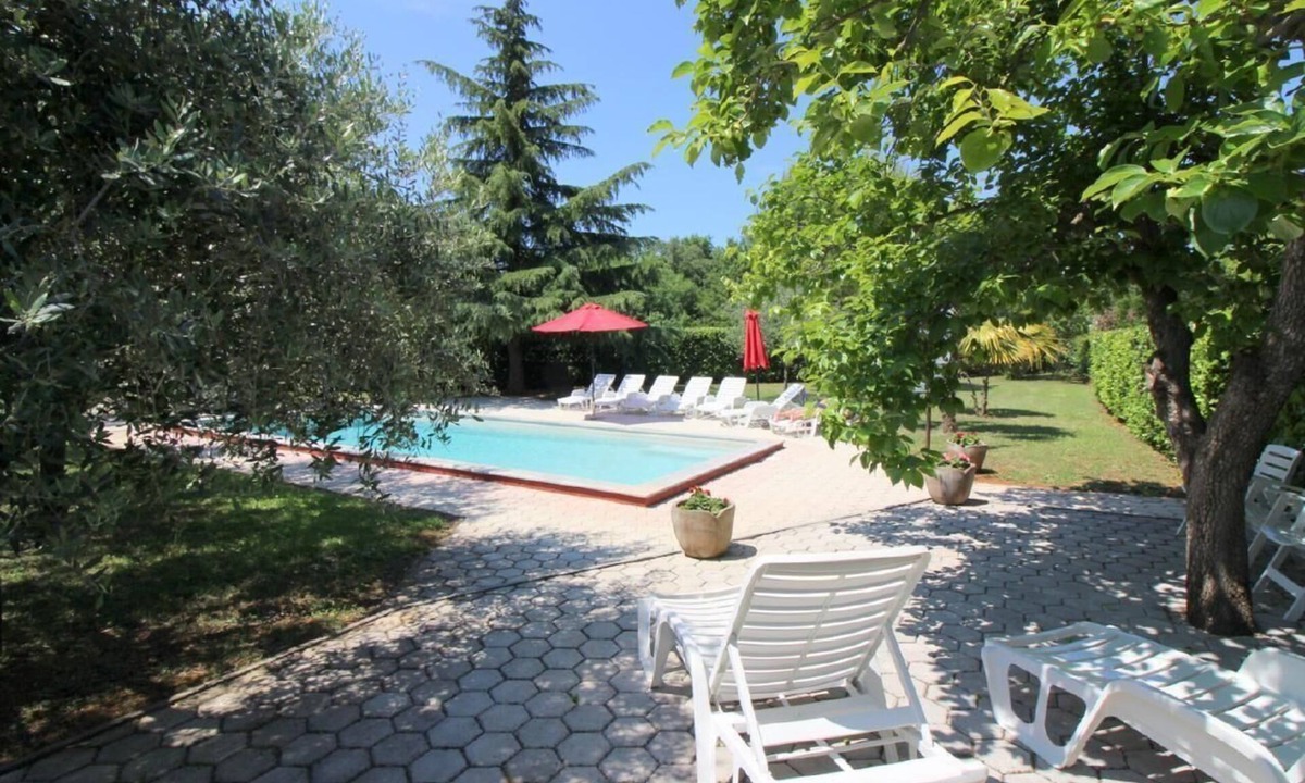 Vrvari House | Holiday home "Lavanda 3" with terrace