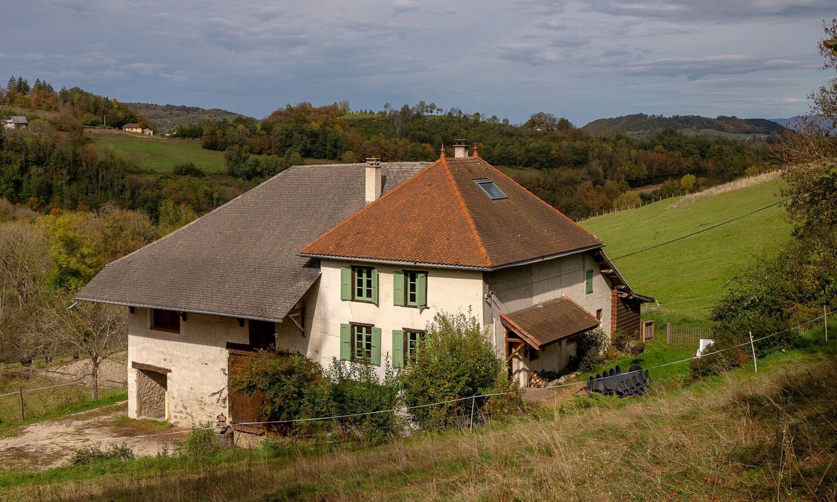 Merlas House | Holiday Home 'Le Palefroi De Merlas' with Mountain View and Private Garden