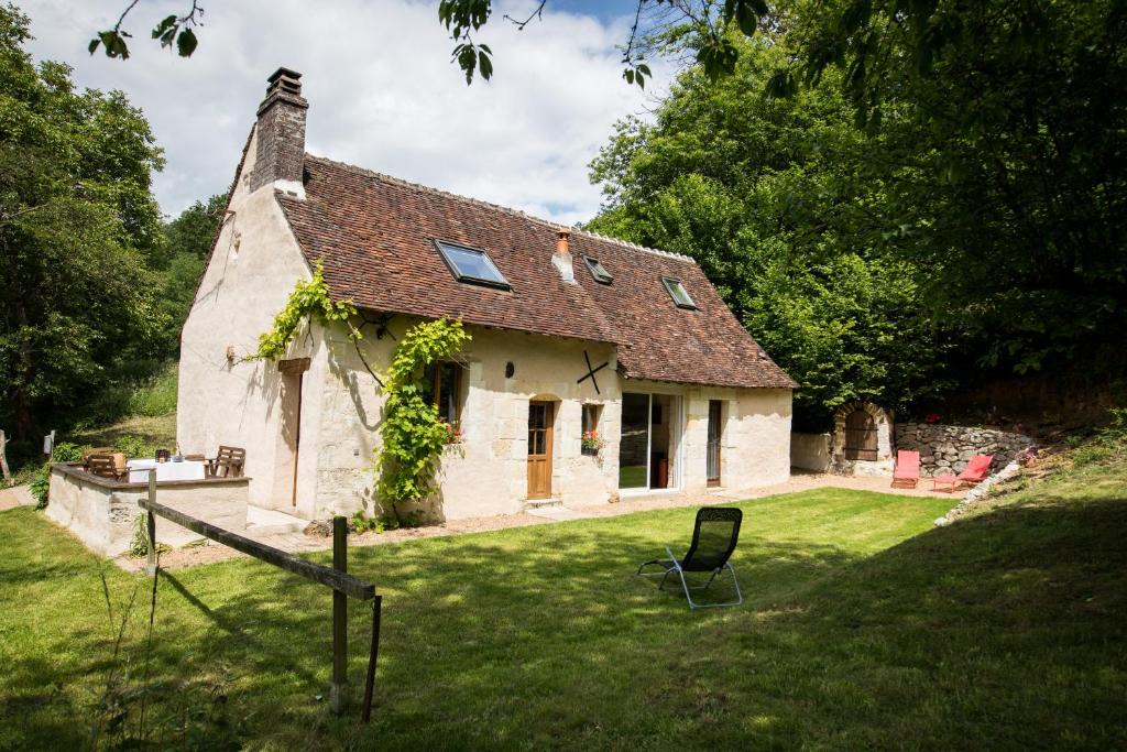 Couture-sur-Loir House | Holiday home Le Vaugarnier