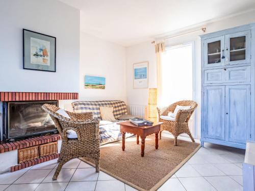 Port Guillaume House | Holiday Home Les Goélands-29 by Interhome