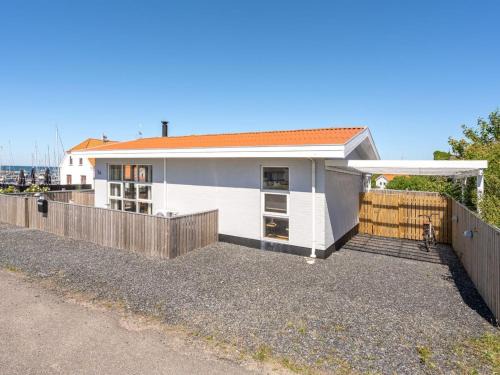 Vestero Havn House | Holiday Home Ljubinko - 50m from the sea by Interhome