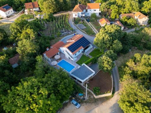 Zmijavci Villa | Holiday Home Lucija