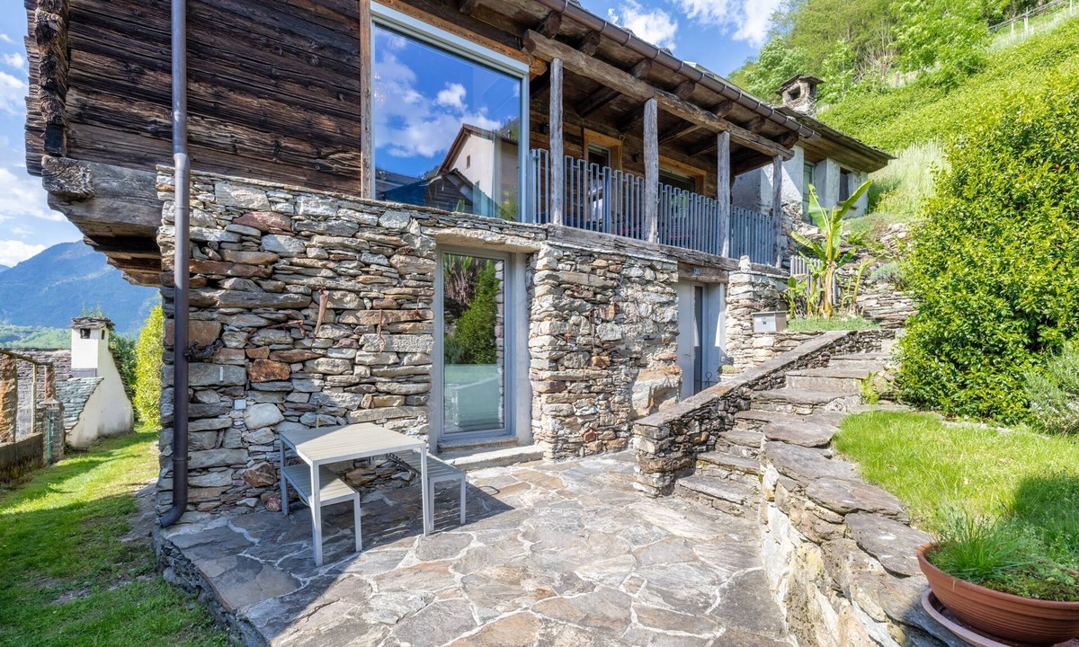 Malvaglia-dagro House | Holiday home "Malvaglia" with mountain and valley views