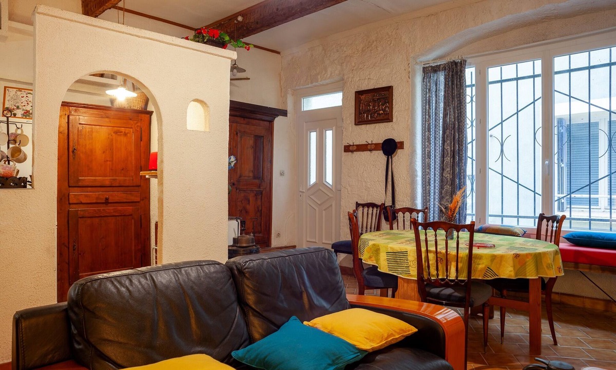 Sigean House | Holiday Home 'Maison À Sigean' with Wi-Fi