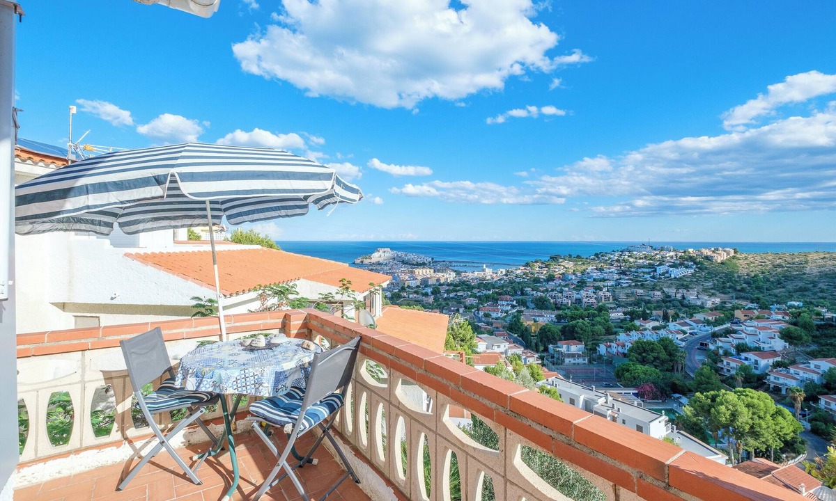 Peniscola House | Holiday Home 'Maison Mer Peniscola' with Sea View & Terrace