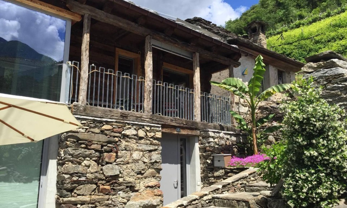 Malvaglia-dagro House | Holiday home "Malvaglia" with mountain and valley views