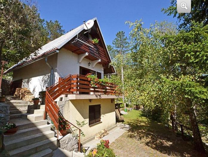 Lic House | Holiday Home Marta
