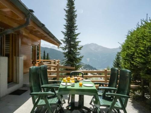 Verbier House | Holiday Home Midat soleil by Interhome
