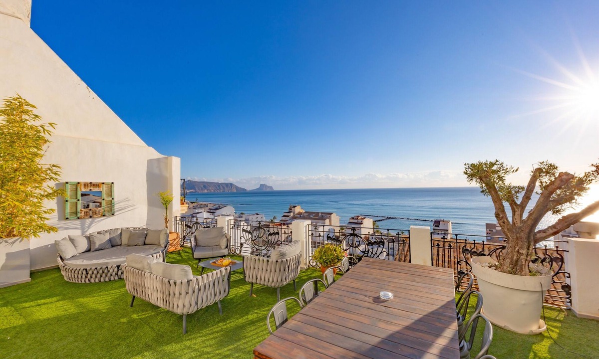 Altea House | Holiday Home 'Mimar Altea Exclusive' with Sea View, Wi-Fi and Air Conditioning