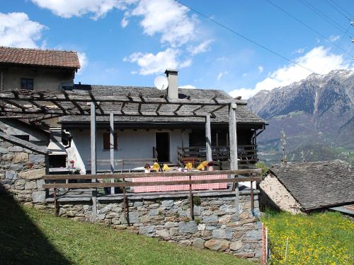 Leontica House | Holiday Home Mona by Interhome