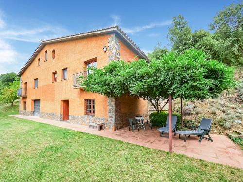 Montseny House | Holiday Home Montseny with Pool