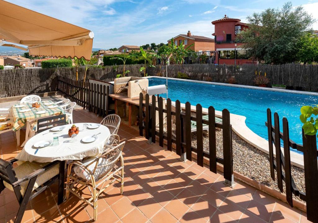El Vendrell House | Holiday Home Oasis by Interhome