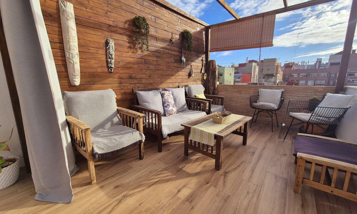 La Creu del Grau House | Holiday Home 'Oasis De Valencia' with Private Terrace, Wi-Fi and Air Conditioning