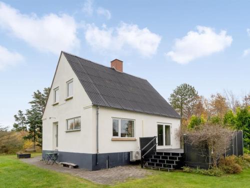 Vestero Havn House | Holiday Home Paule - 1-3km from the sea by Interhome
