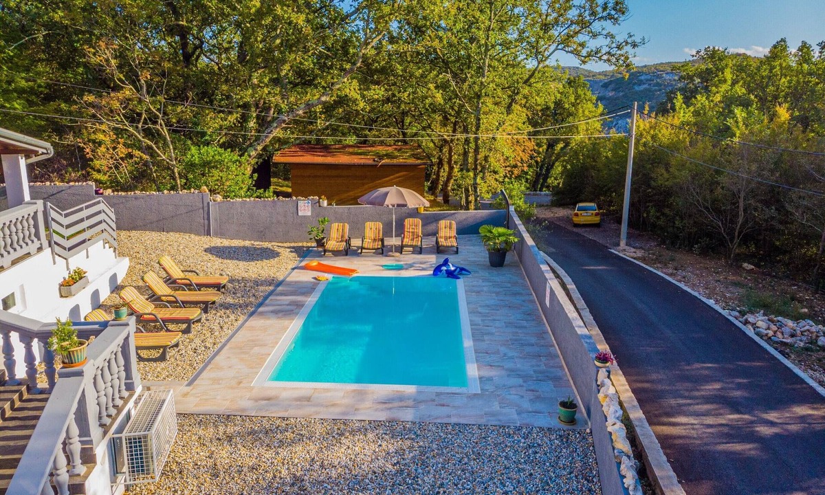 Grizane House | Holiday home Pavlina, (16408), Grižane, hr