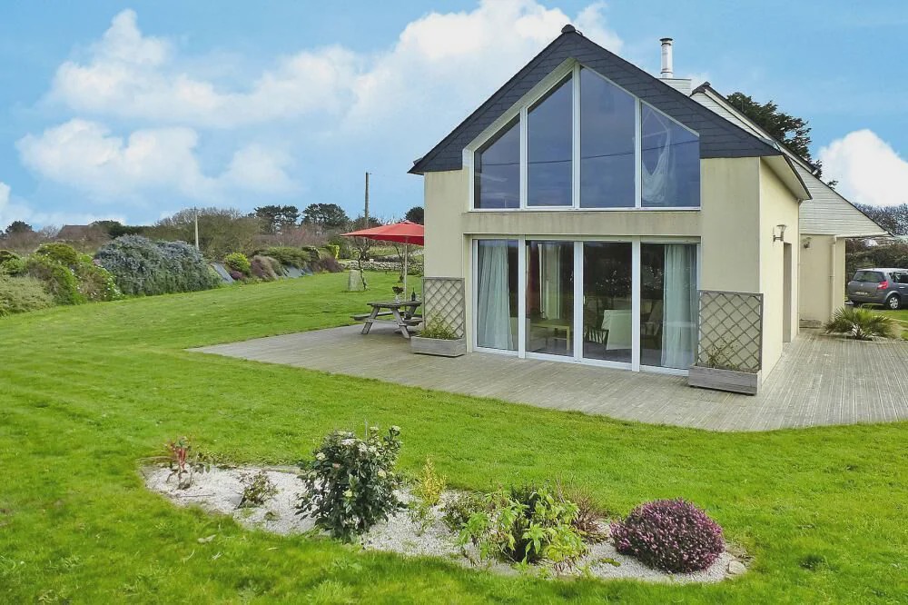 Plouarzel House | holiday home, Plouarzel