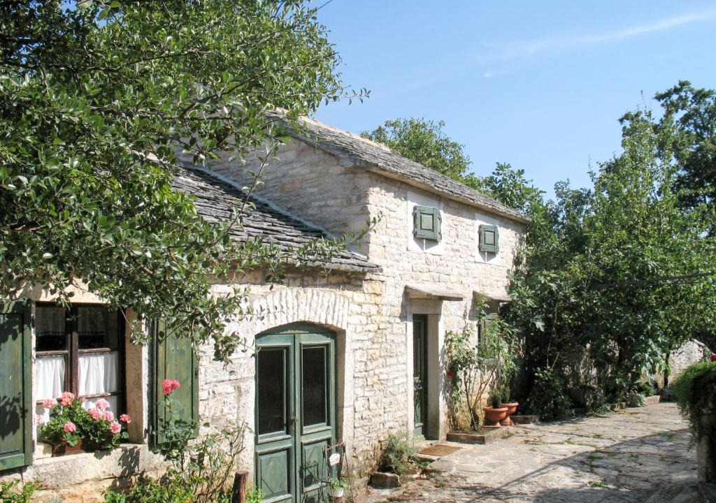 Munci House | Holiday Home Pod Ruzon - PZN210