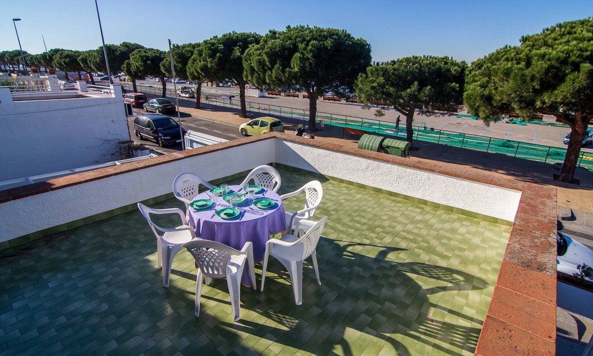 Roses Town Center Ski Chalet | Holiday home- Puerto