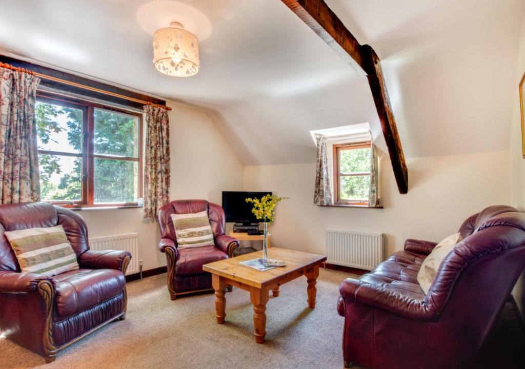 Westleigh House | Holiday Home Pusehill Barn-2 by Interhome