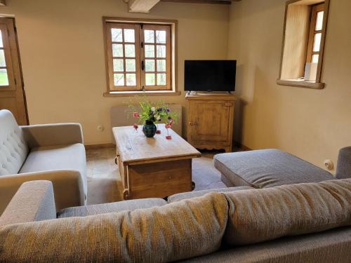 Leaupartie House | Holiday Home Renoviertes Ferienhaus in der Nähe von Cabourg-Deauville-Lisieux by Interhome