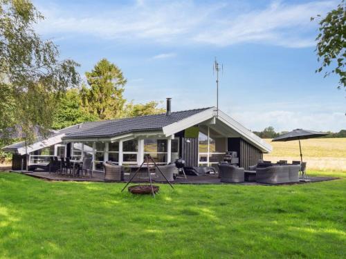 Yderby House | Holiday Home Rik - 350m from the sea by Interhome