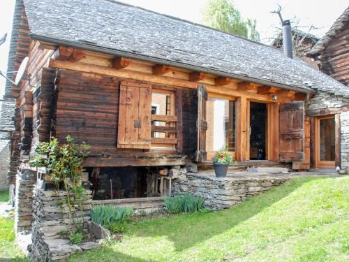 Malvaglia House | Holiday Home Rustico Cà dru Lurenz by Interhome