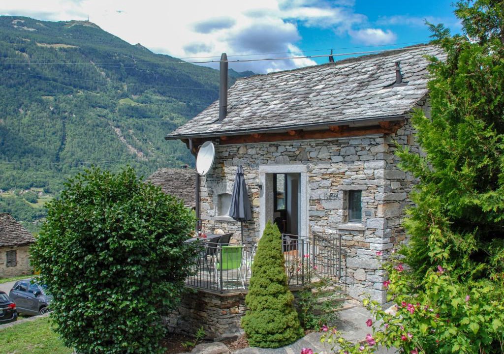 Malvaglia House | Holiday Home Rustico Ca' di Garoi by Interhome