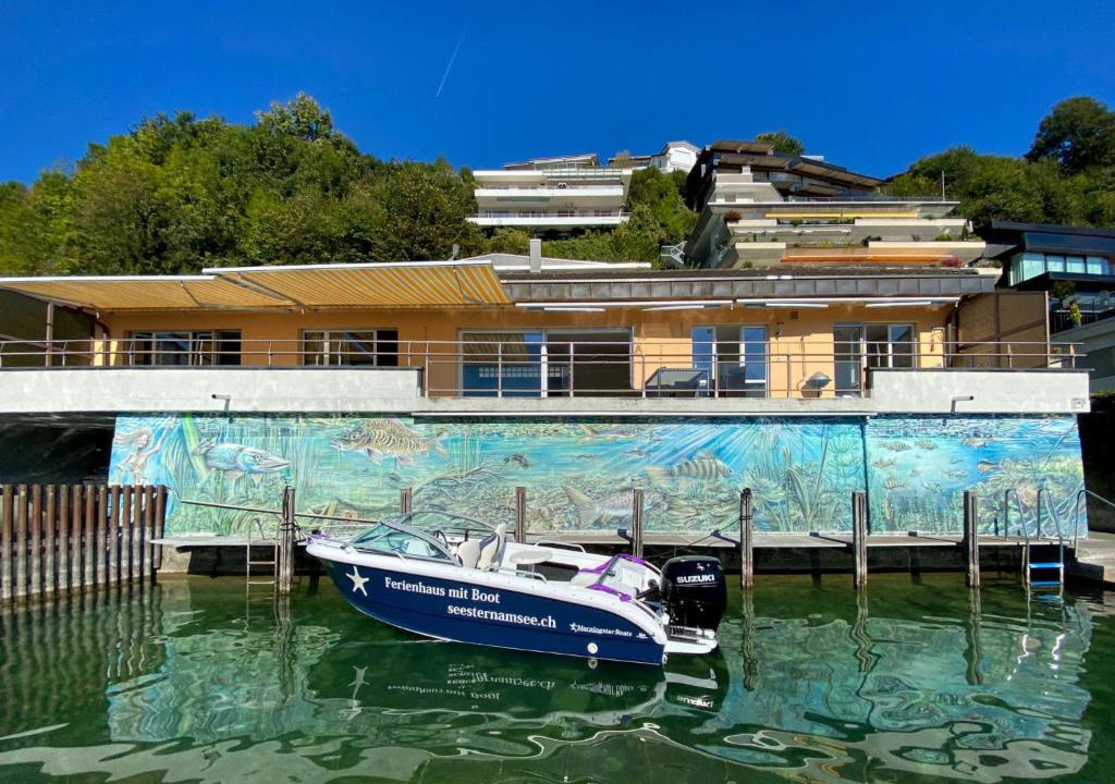 Ennetbuergen House | Holiday Home Seestern direkt am See by Interhome