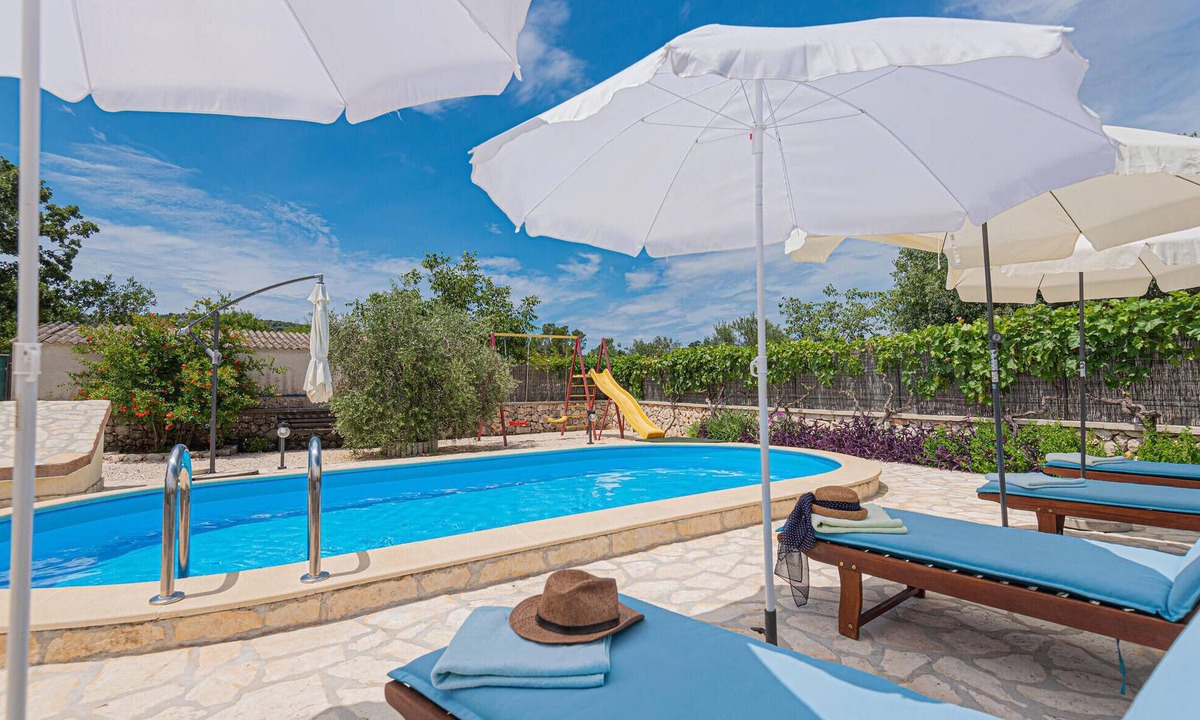 Sibenik House | Holiday Home - Sibenik-Dubrava